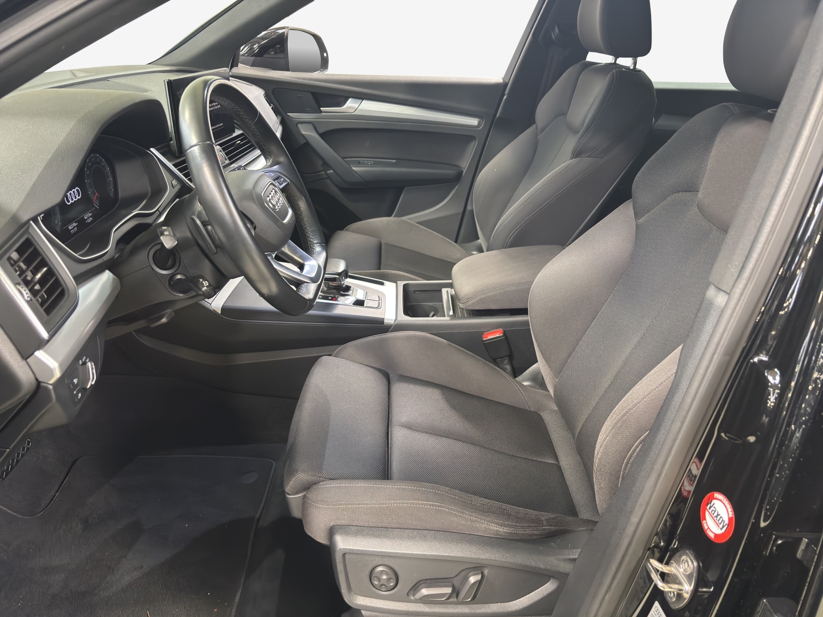AUDI Q5 Sportback 40 TDI Blackedition quattro S-tronic-image-7