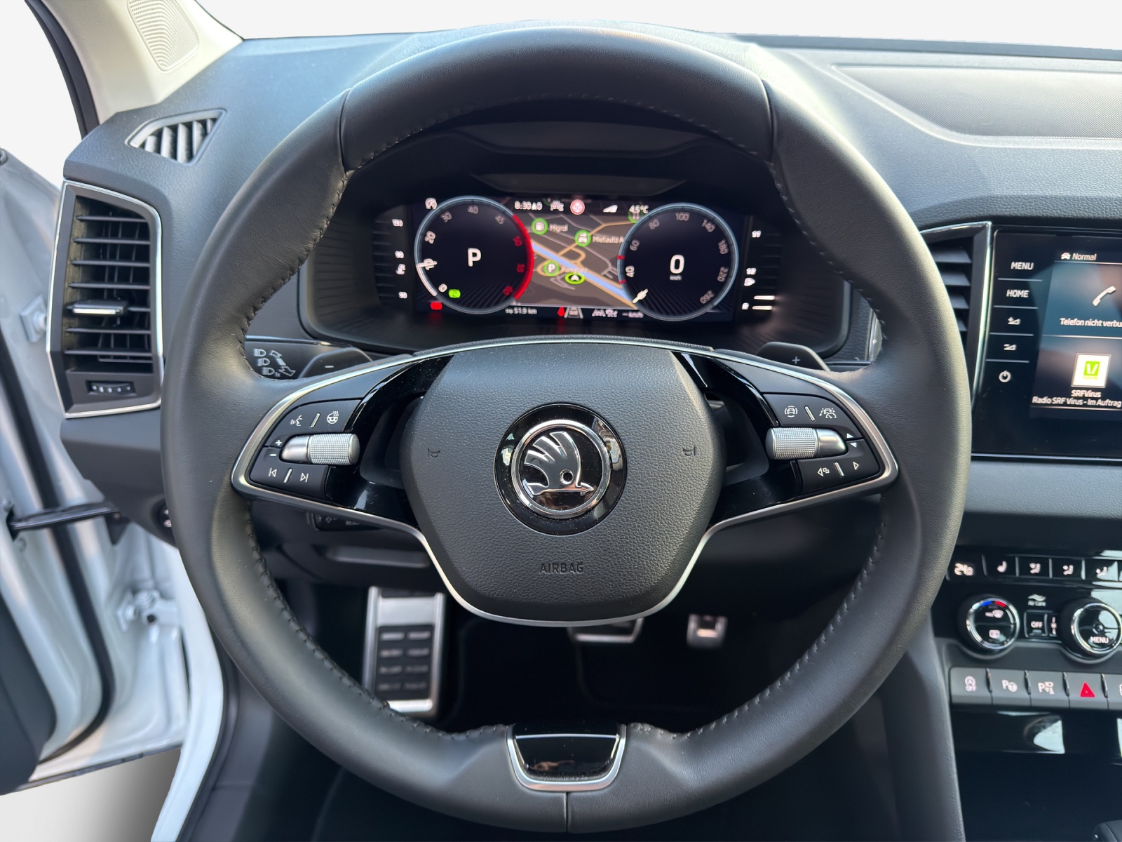 SKODA Karoq 2.0 TDI CR Selection 4x4 DSG-image-9