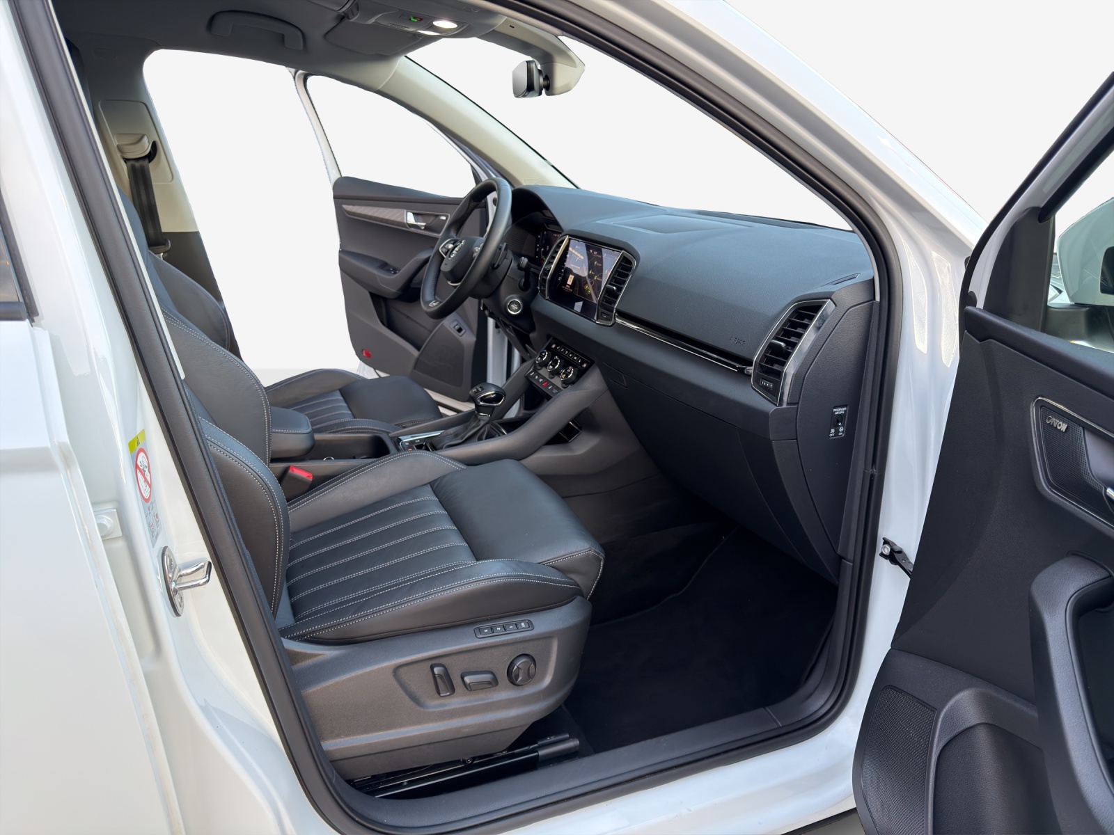 SKODA Karoq 2.0 TDI CR Selection 4x4 DSG-image-14