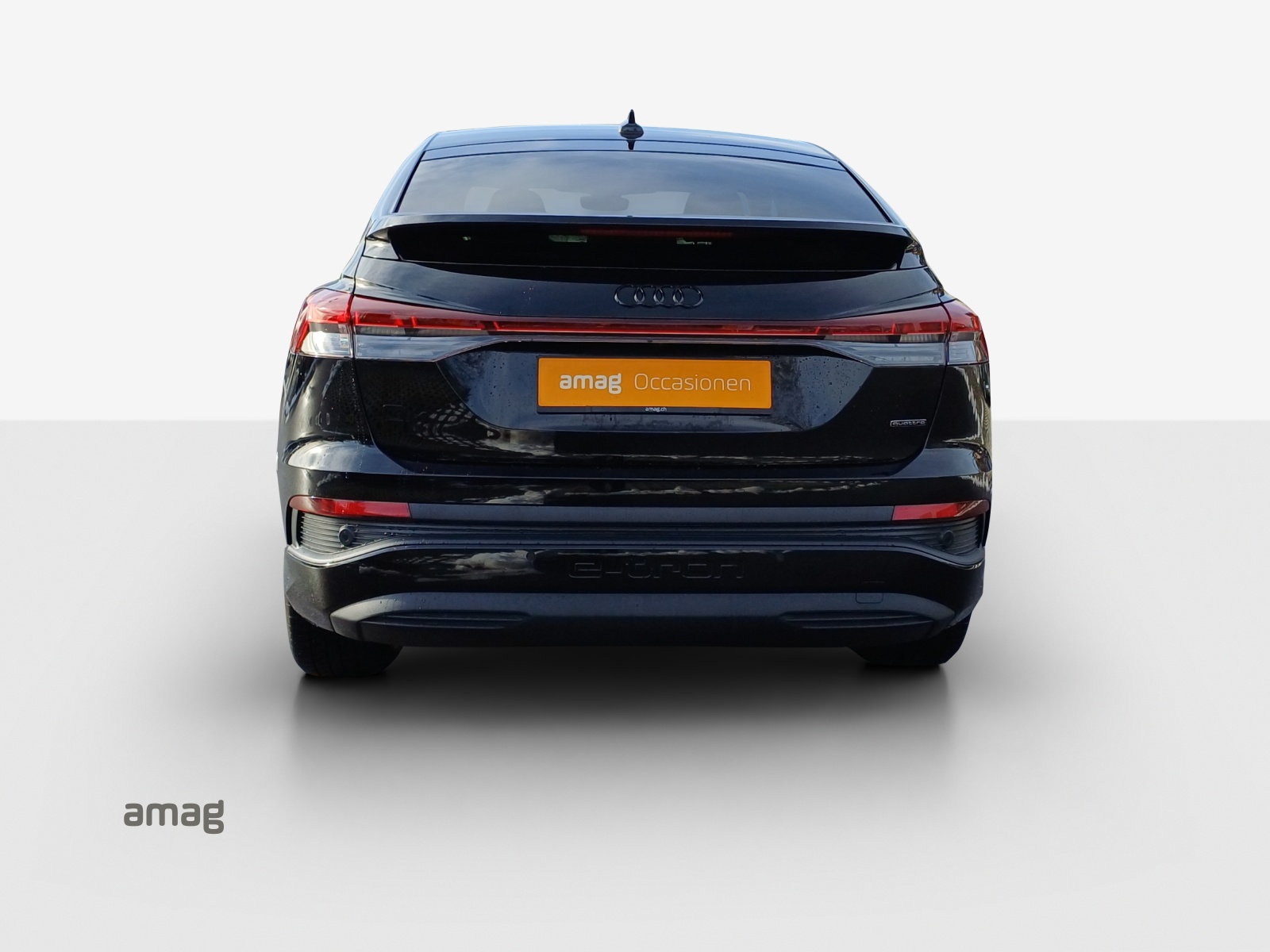 AUDI Q4 Sportback e-tron 55 quattro-image-4