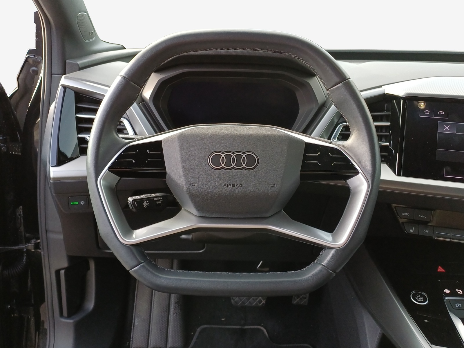 AUDI Q4 Sportback e-tron 55 quattro-image-10