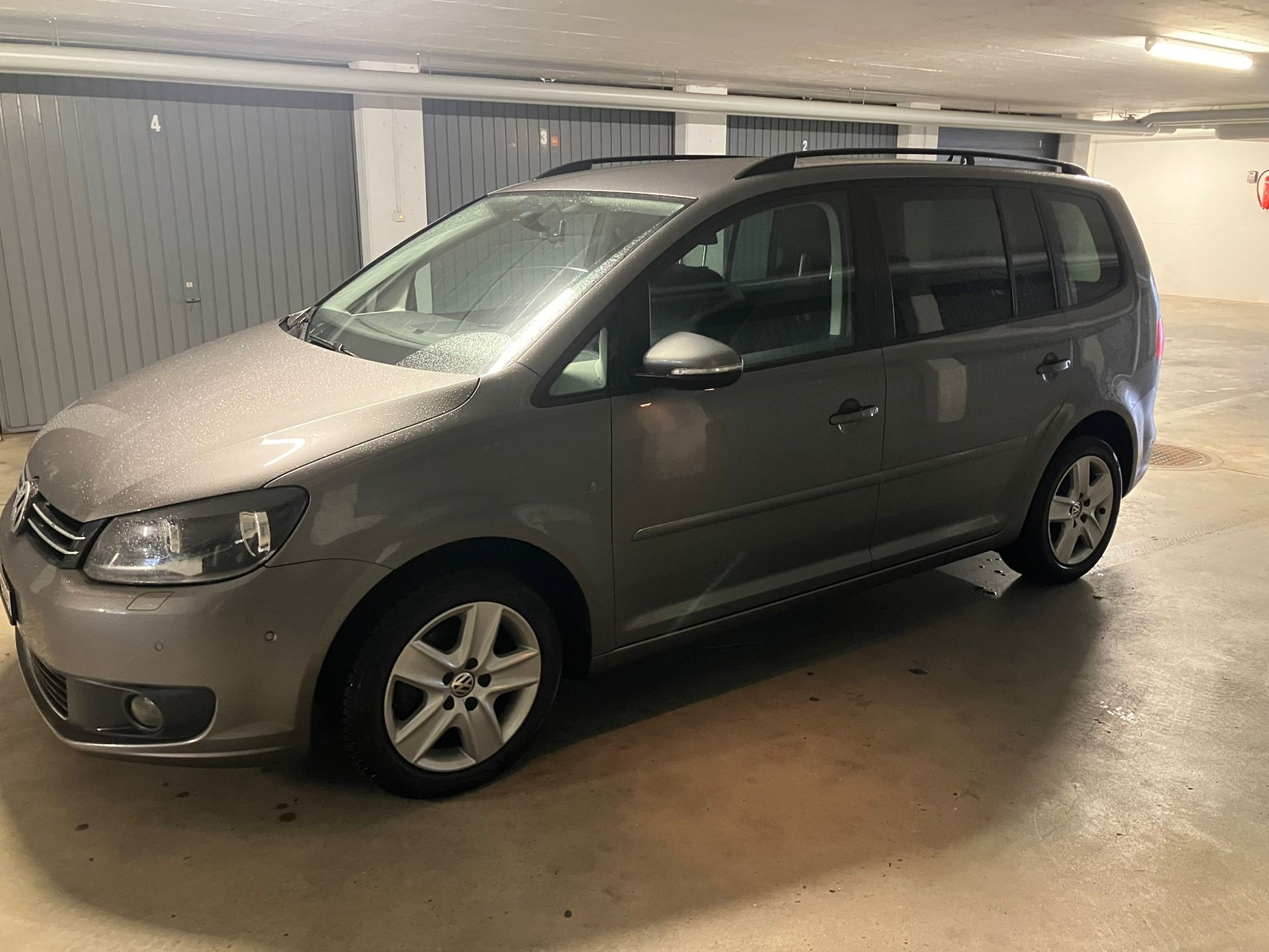 VW Touran 1.4 TSI Highline DSG-image-2