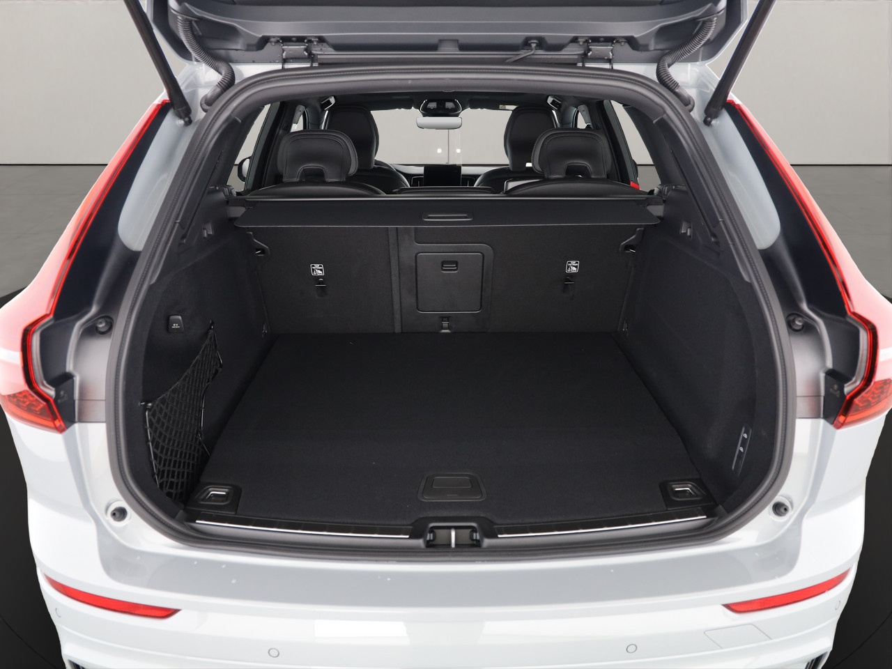VOLVO XC60 2.0 T6 TE Black Edition eAWD .-image-3