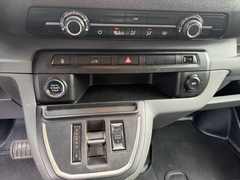 PEUGEOT Expert 75 KWh Premium Standard-image-6