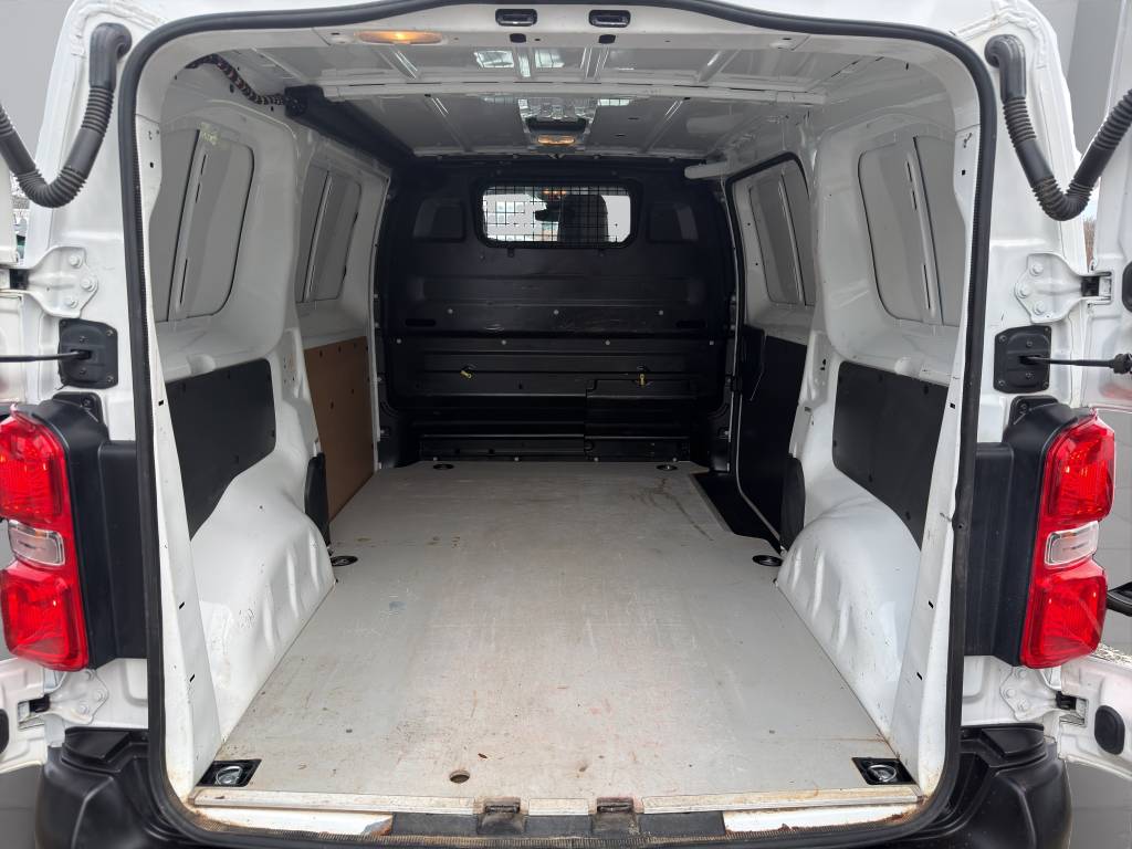 PEUGEOT Expert 75 KWh Premium Standard-image-11