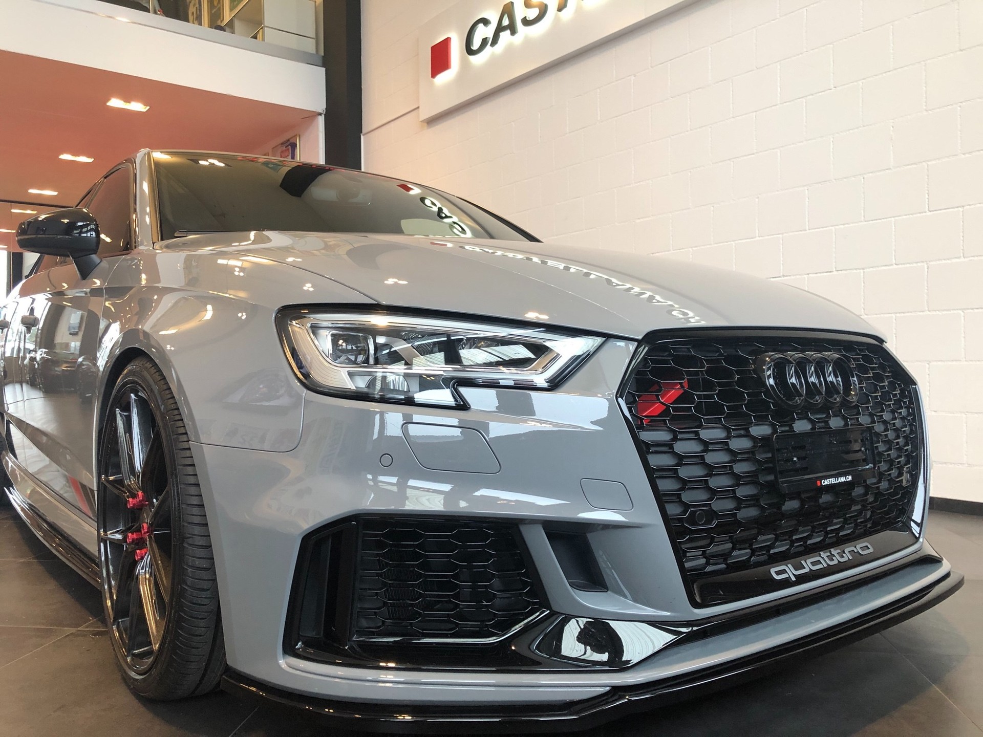 AUDI RS3 SB 2.5 TSI quattro-image-2
