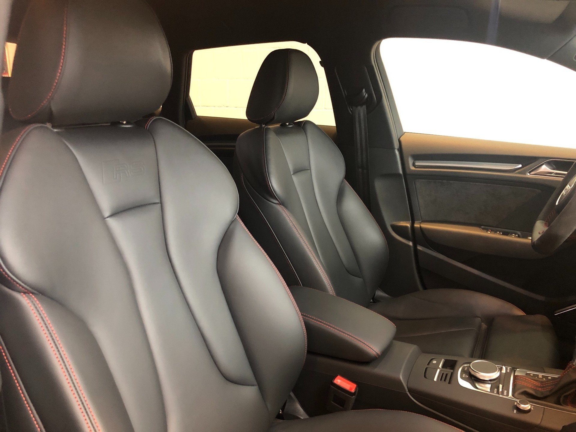AUDI RS3 SB 2.5 TSI quattro-image-13