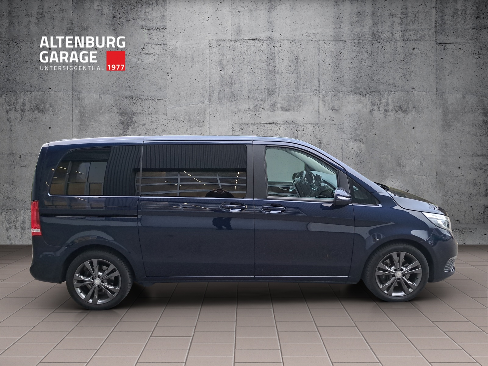 MERCEDES-BENZ V-Klasse V447 Van V 220 d kurz-image-3