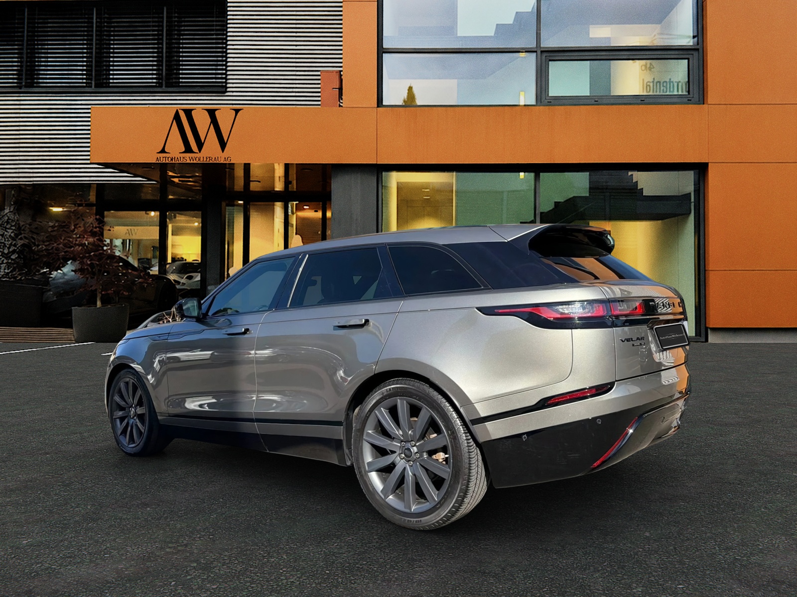 LAND ROVER Range Rover Velar 2.0 D 240 R-Dynamic SE-image-3
