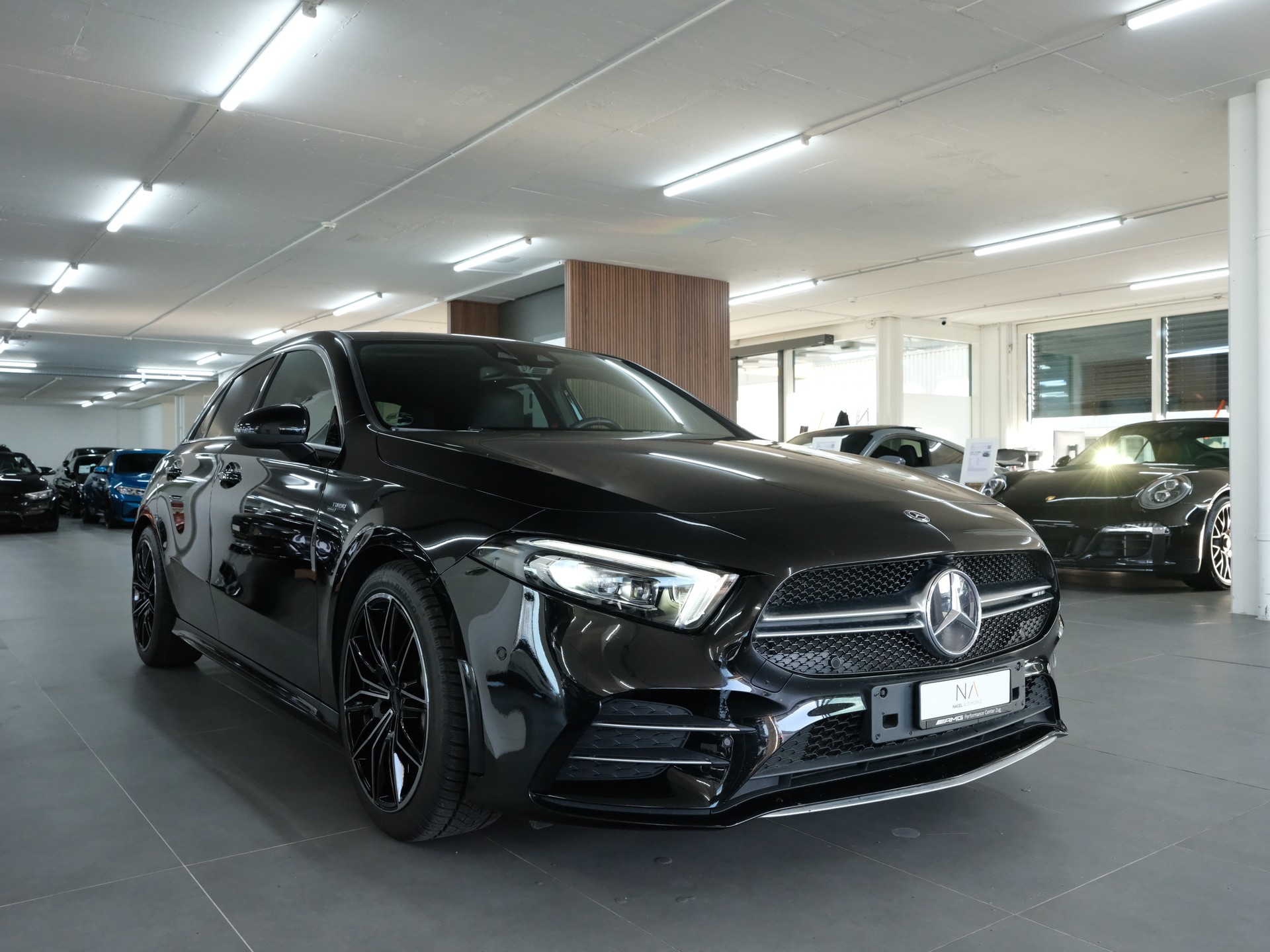 MERCEDES-BENZ A 35 AMG 4Matic Edition 1 Speedshift-image-1