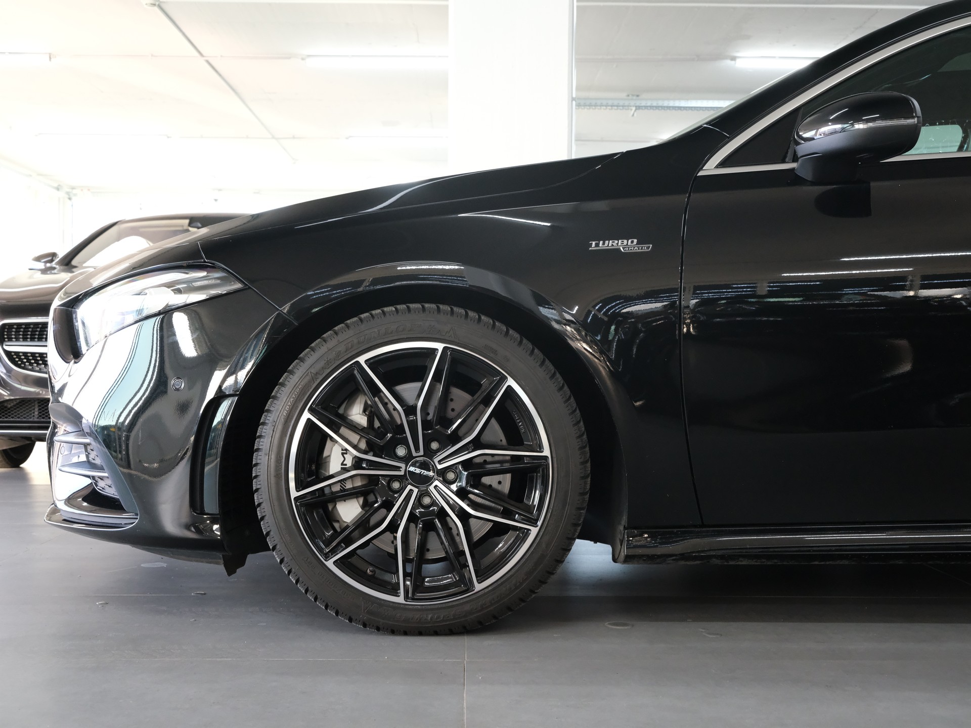 MERCEDES-BENZ A 35 AMG 4Matic Edition 1 Speedshift-image-11