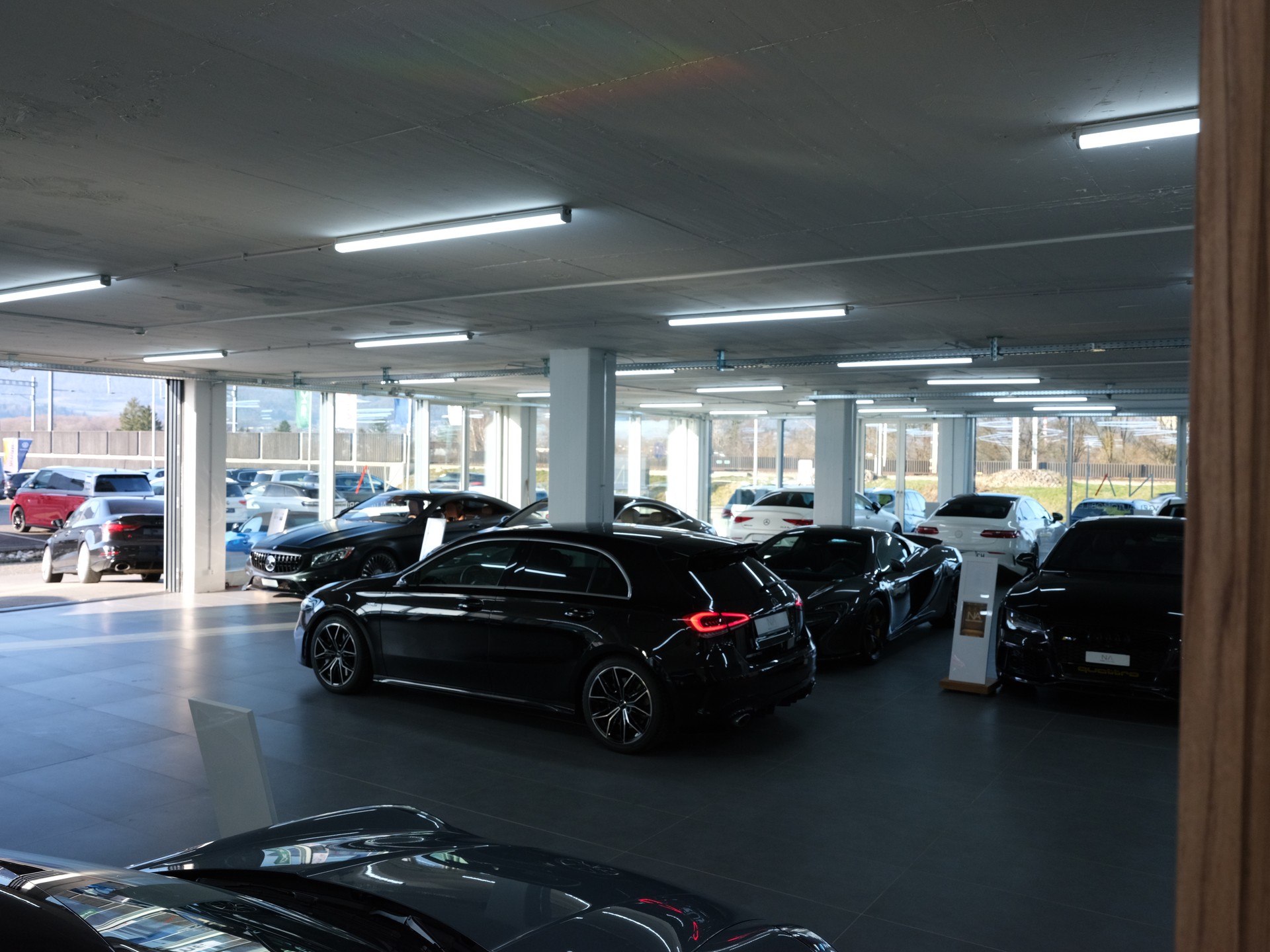 MERCEDES-BENZ A 35 AMG 4Matic Edition 1 Speedshift-image-10