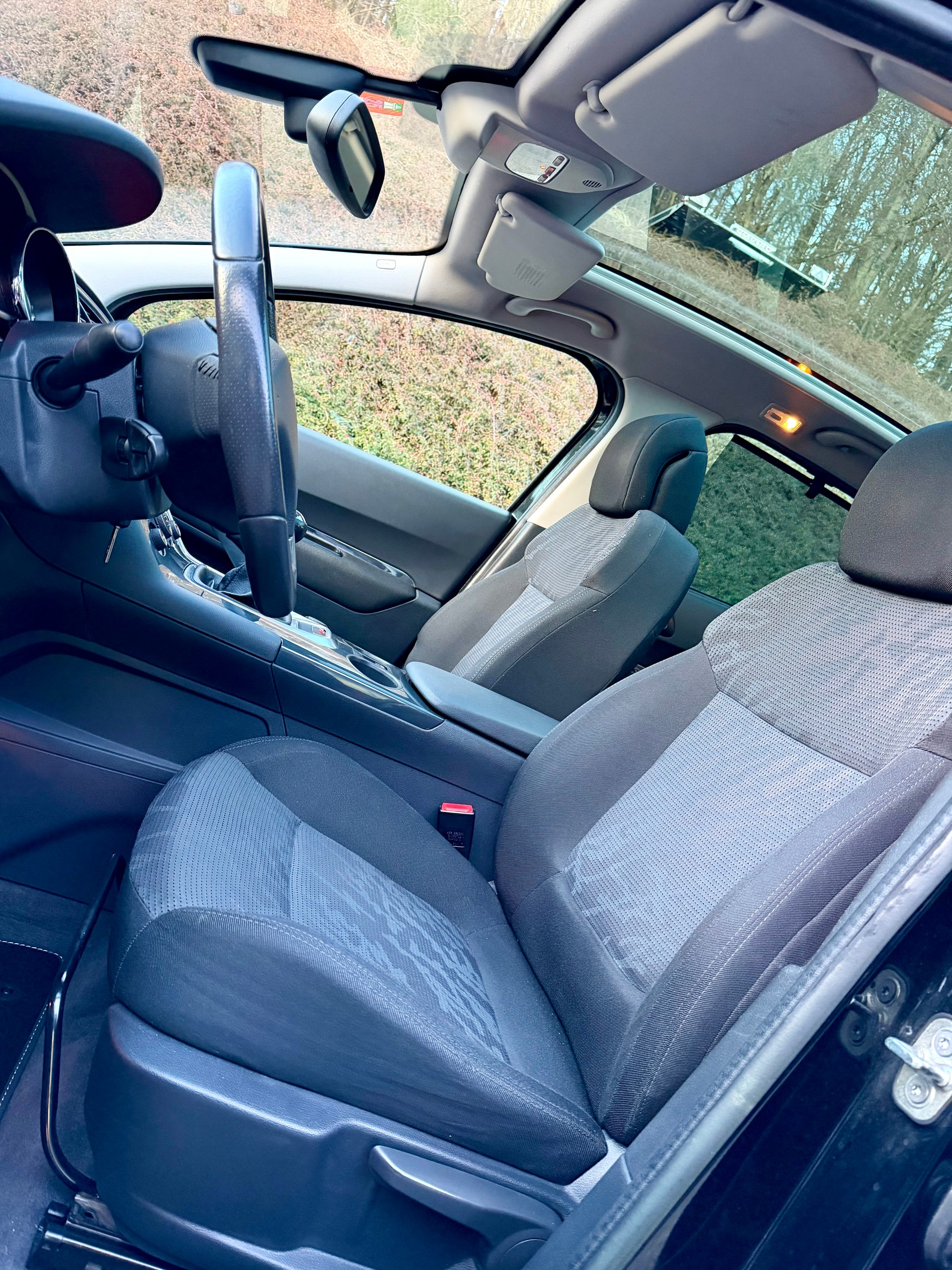 PEUGEOT 3008 1.6 16V T Sport Pack-image-11