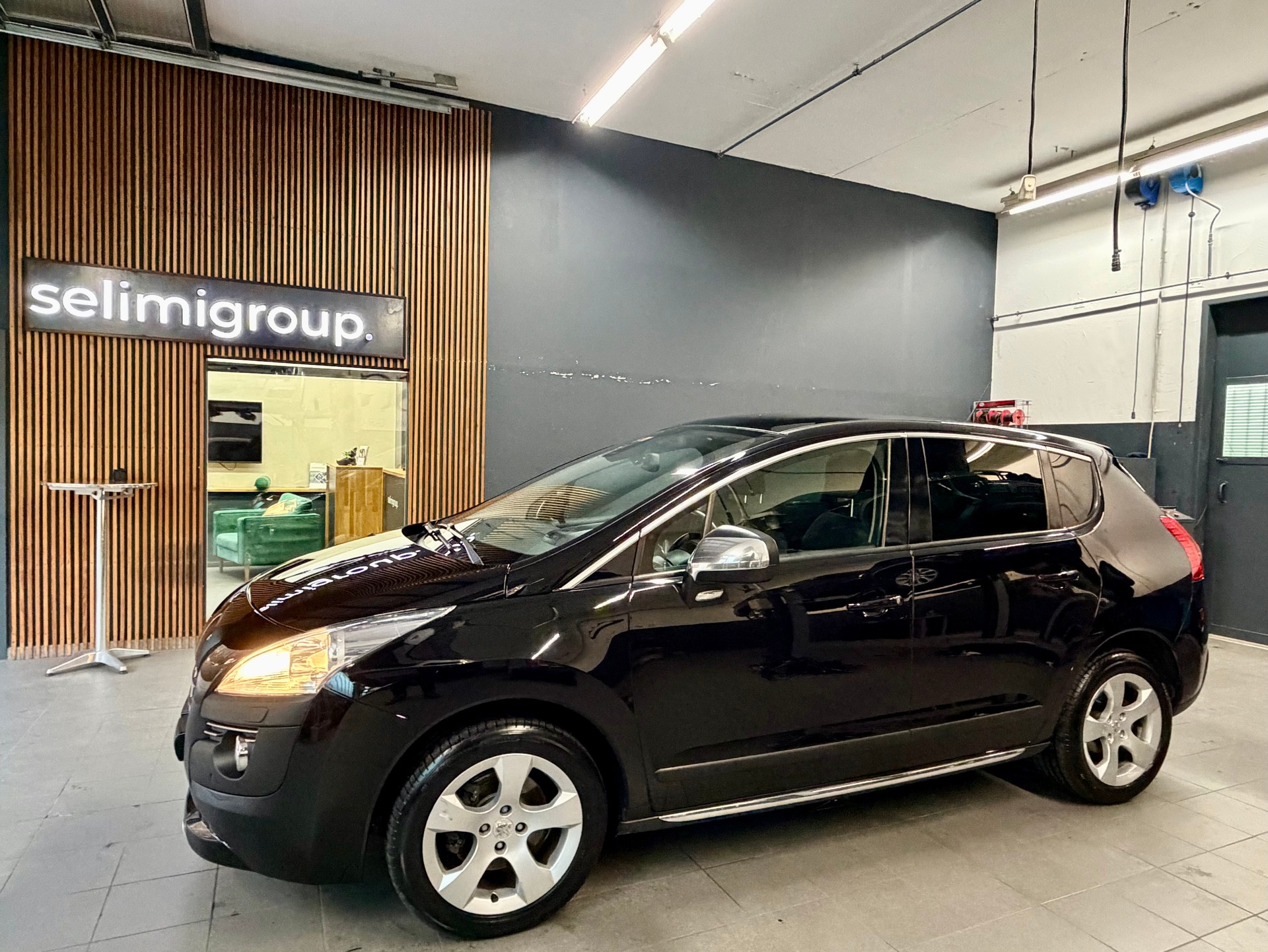 PEUGEOT 3008 1.6 16V T Sport Pack-image-0