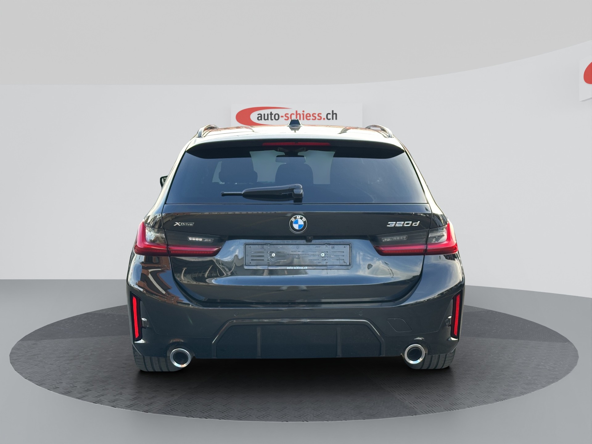 BMW 320d xDrive 48V Touring M Sport Steptronic-image-3