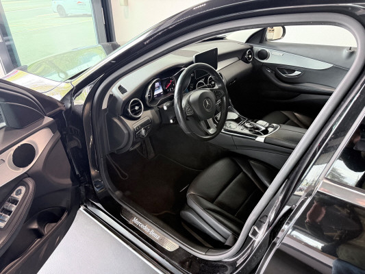 MERCEDES-BENZ C 250 d 4Matic-image-4
