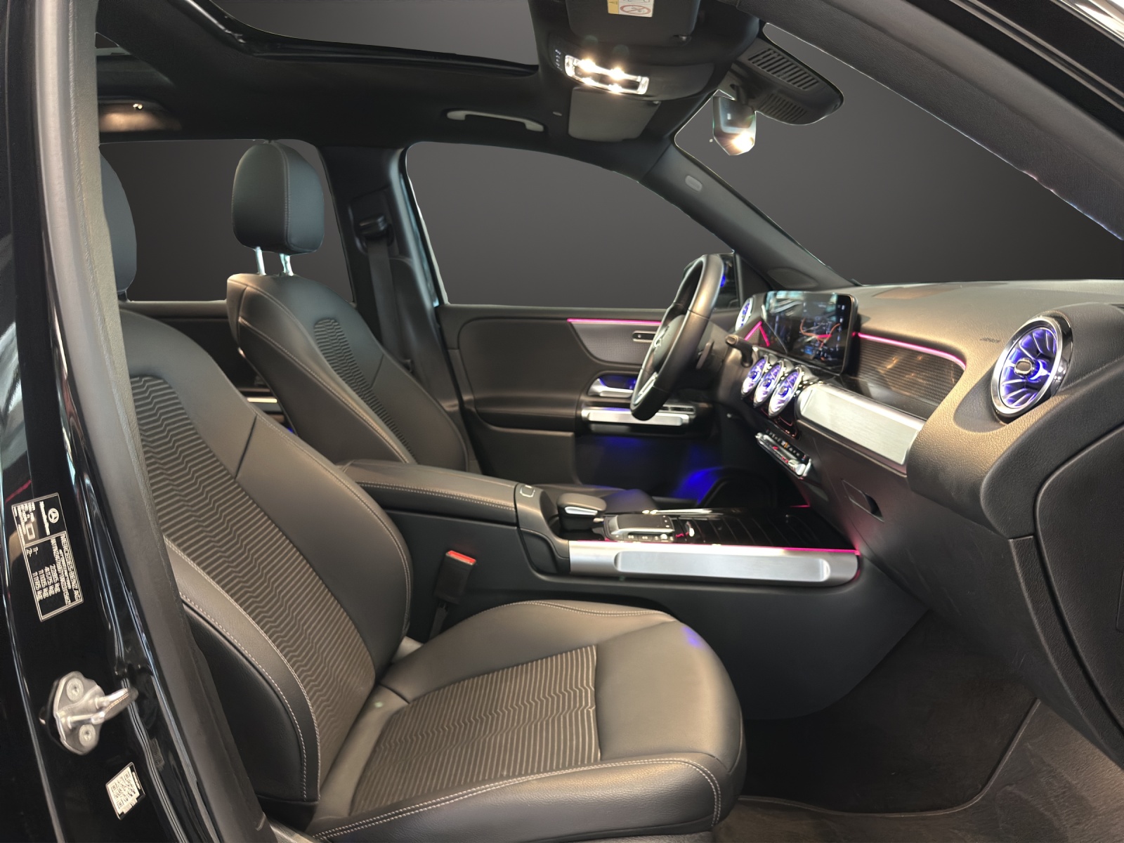 MERCEDES-BENZ GLB 200 Progressive-image-10