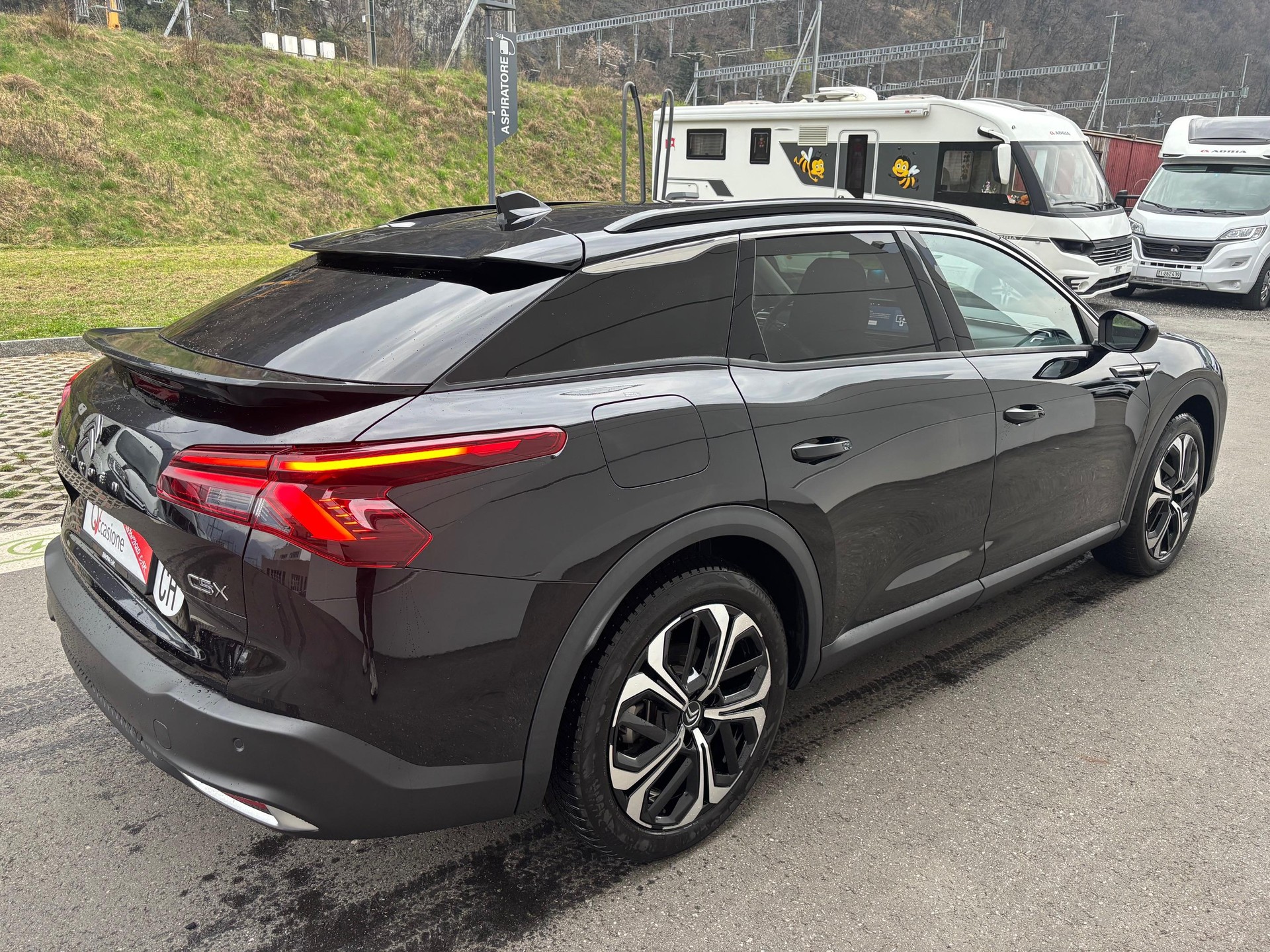 CITROEN C5 X 1.6 Plug-in Hybrid Shine-image-6