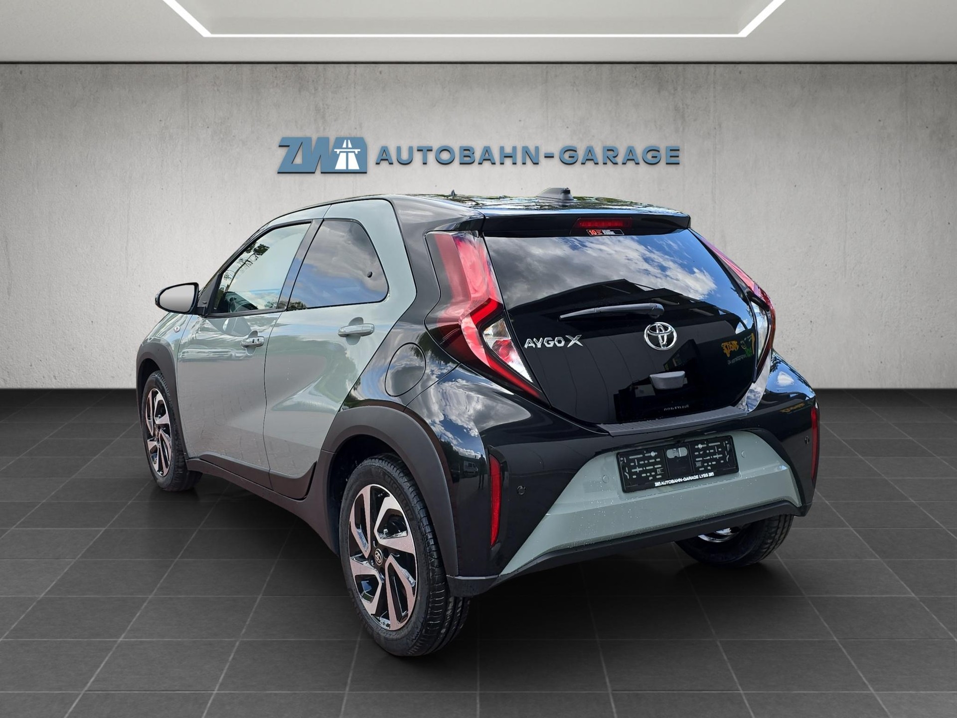 TOYOTA Aygo X 1.0 VVT-i Trend-image-2