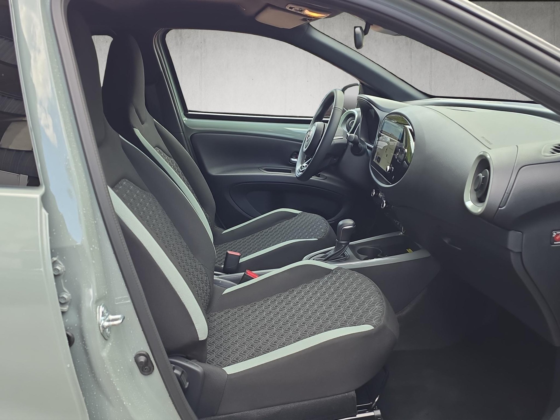 TOYOTA Aygo X 1.0 VVT-i Trend-image-13