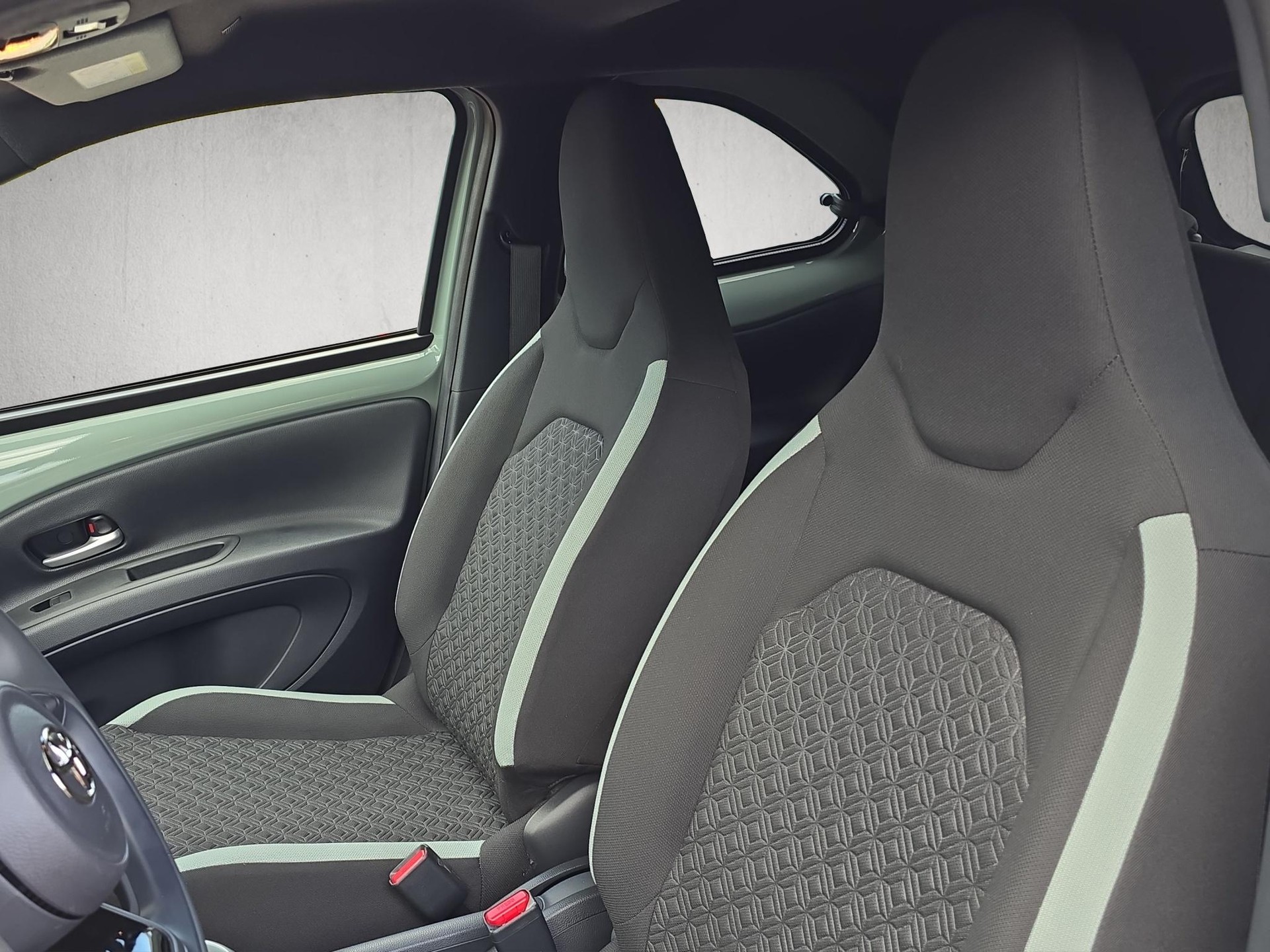 TOYOTA Aygo X 1.0 VVT-i Trend-image-9