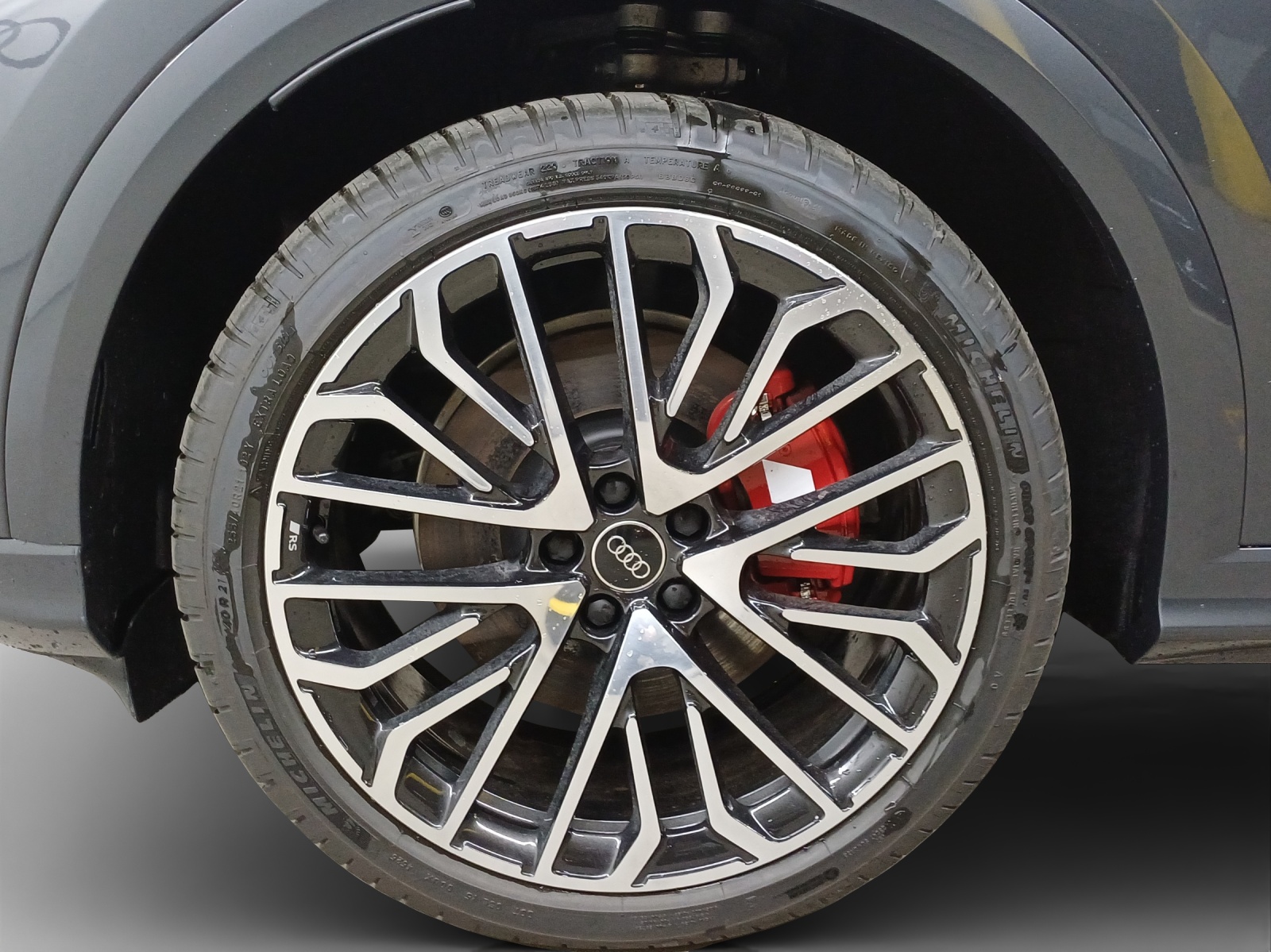 AUDI SQ5 TFSI quattro S-tronic-image-15
