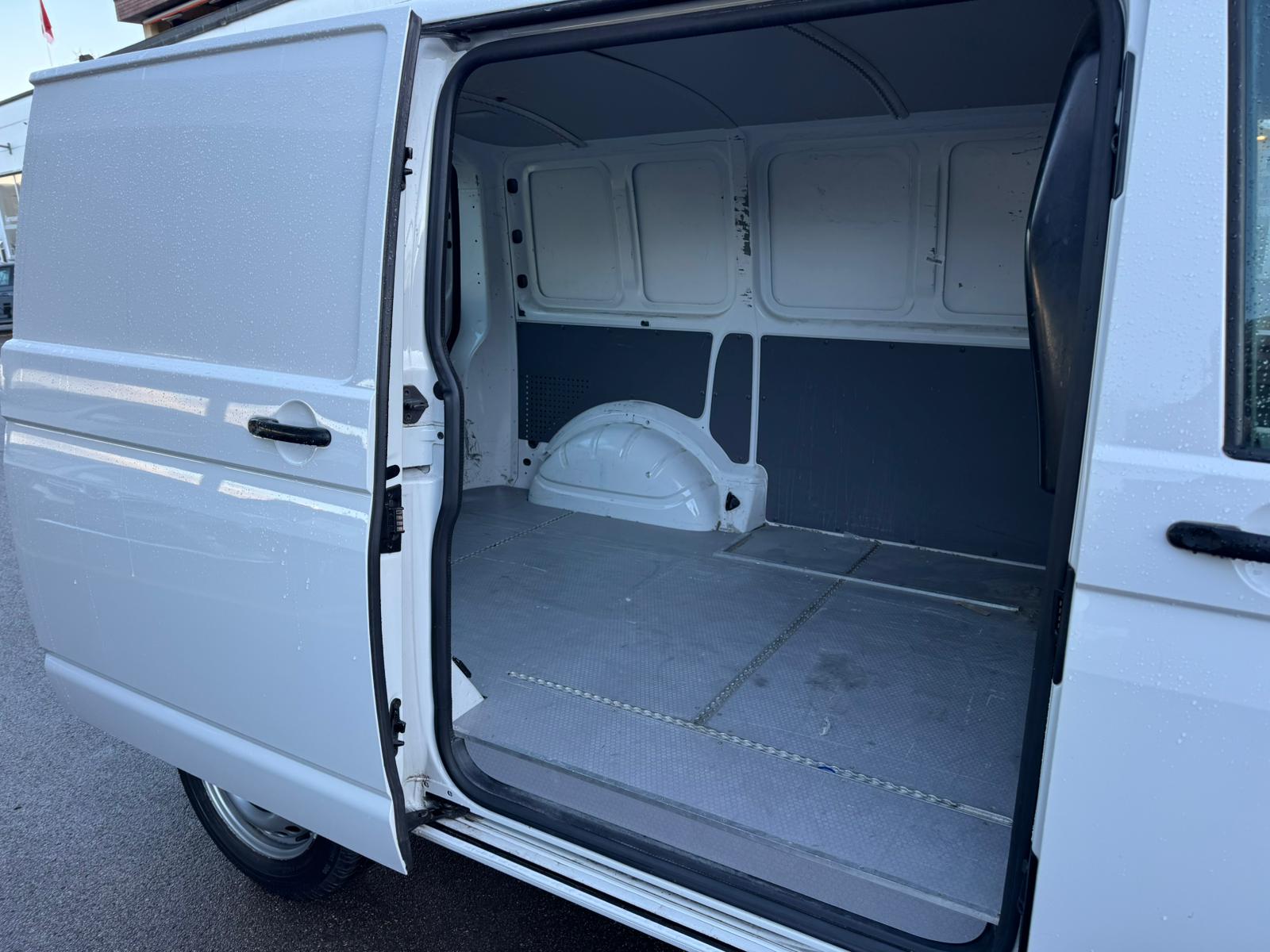 VW T6.1 2.0 TDI-image-6