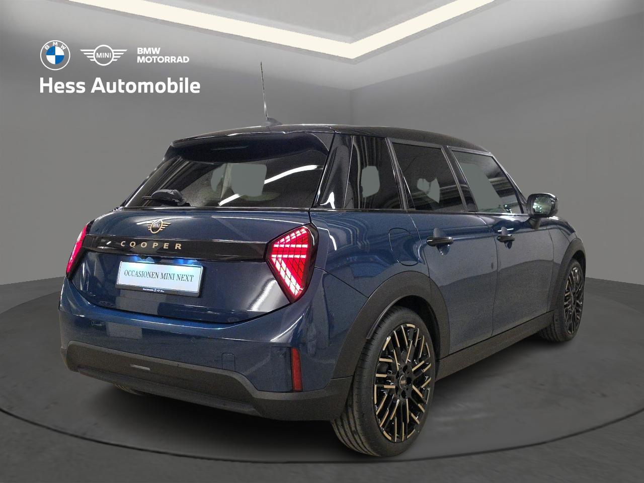 MINI Cooper C (5 door)-image-2