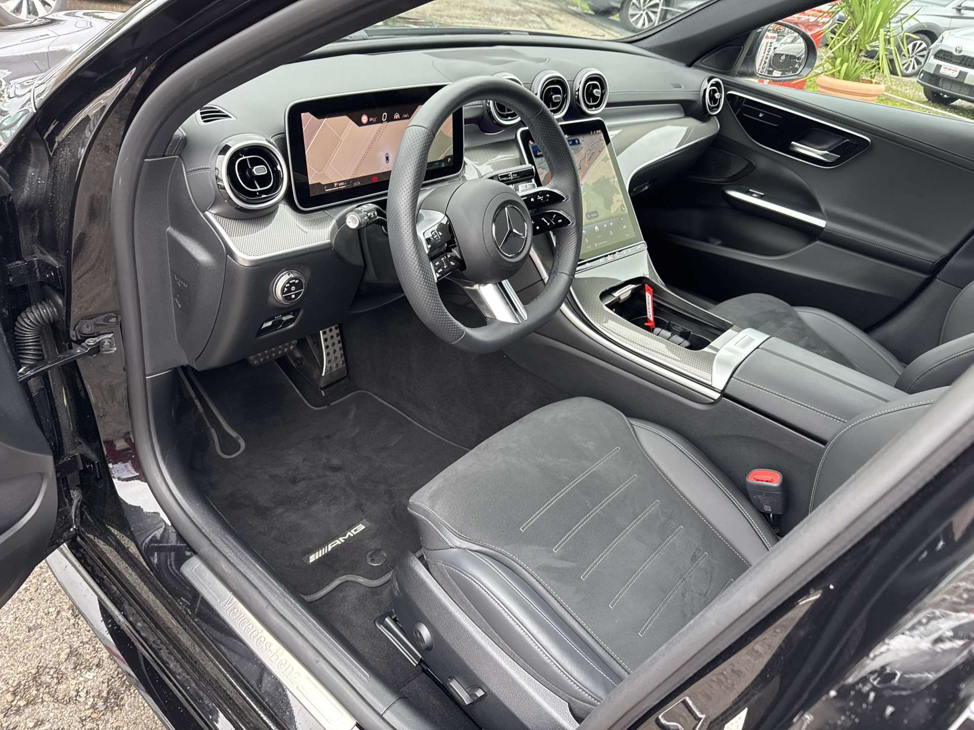MERCEDES-BENZ C 300 T AMG-Line 259PS Automat-image-5
