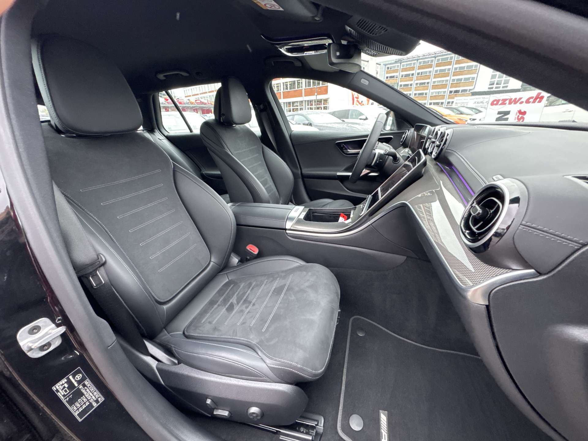 MERCEDES-BENZ C 300 T AMG-Line 259PS Automat-image-12