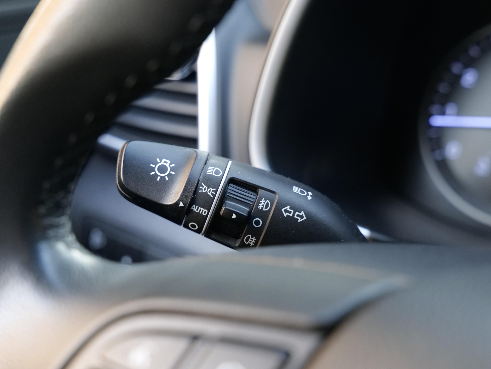 HYUNDAI Tucson 1.6 T-GDi Amplia 4WD-image-18