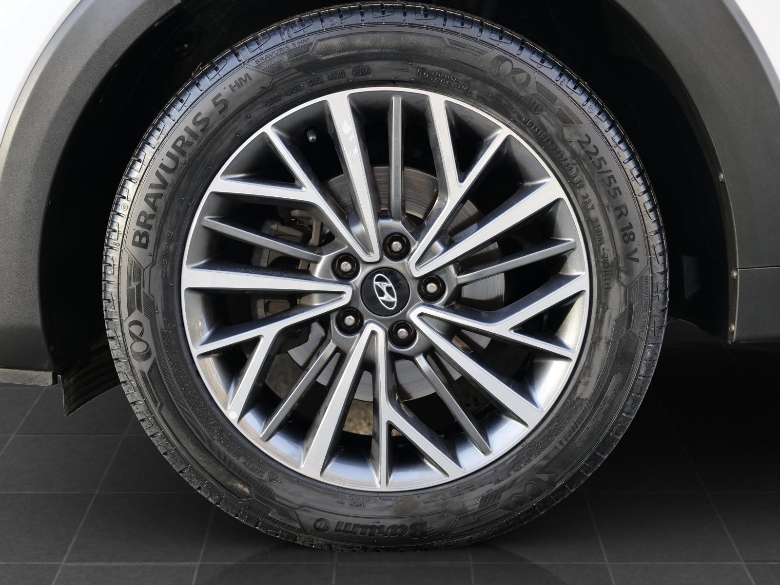 HYUNDAI Tucson 1.6 T-GDi Amplia 4WD-image-19