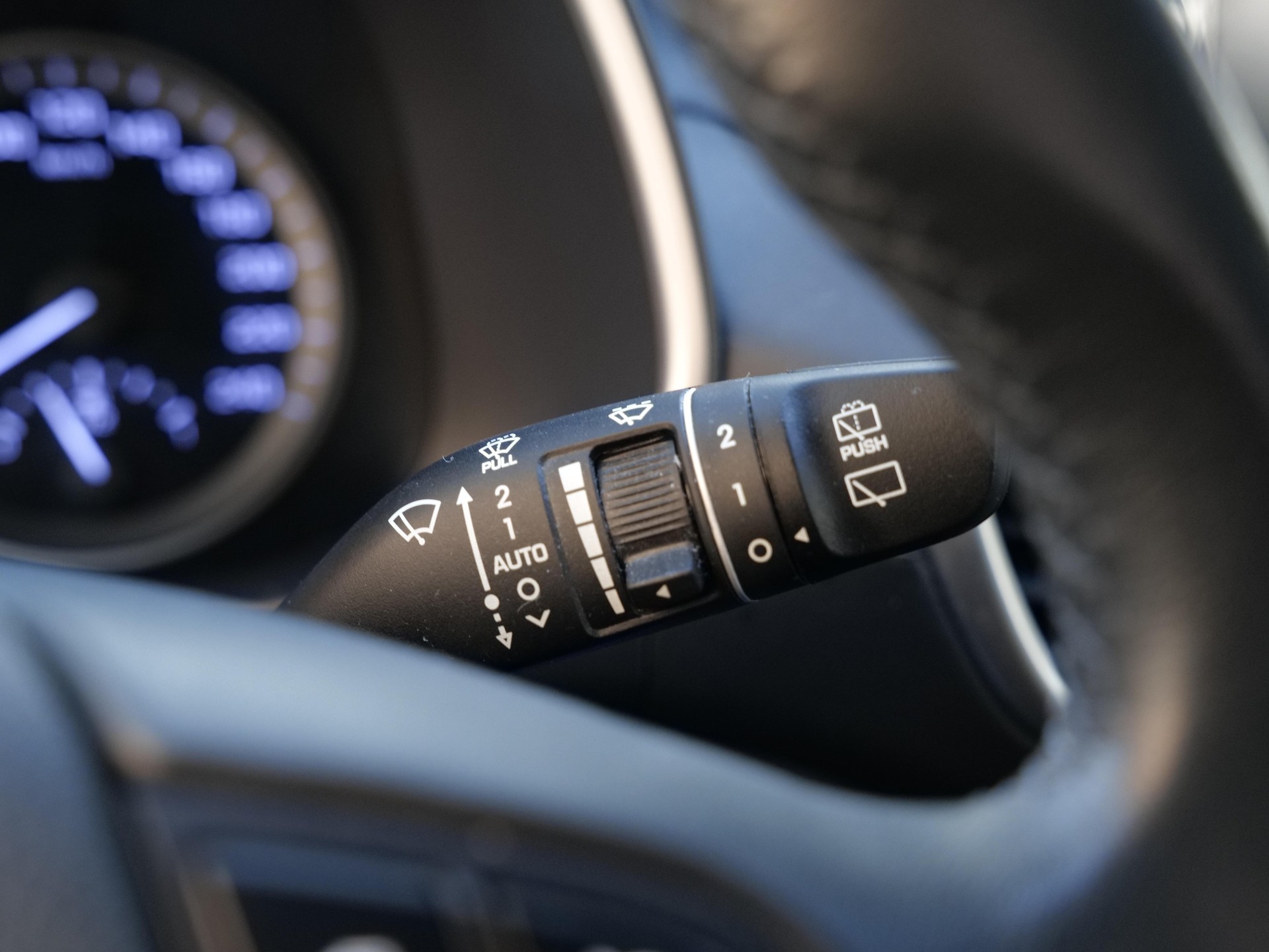 HYUNDAI Tucson 1.6 T-GDi Amplia 4WD-image-17