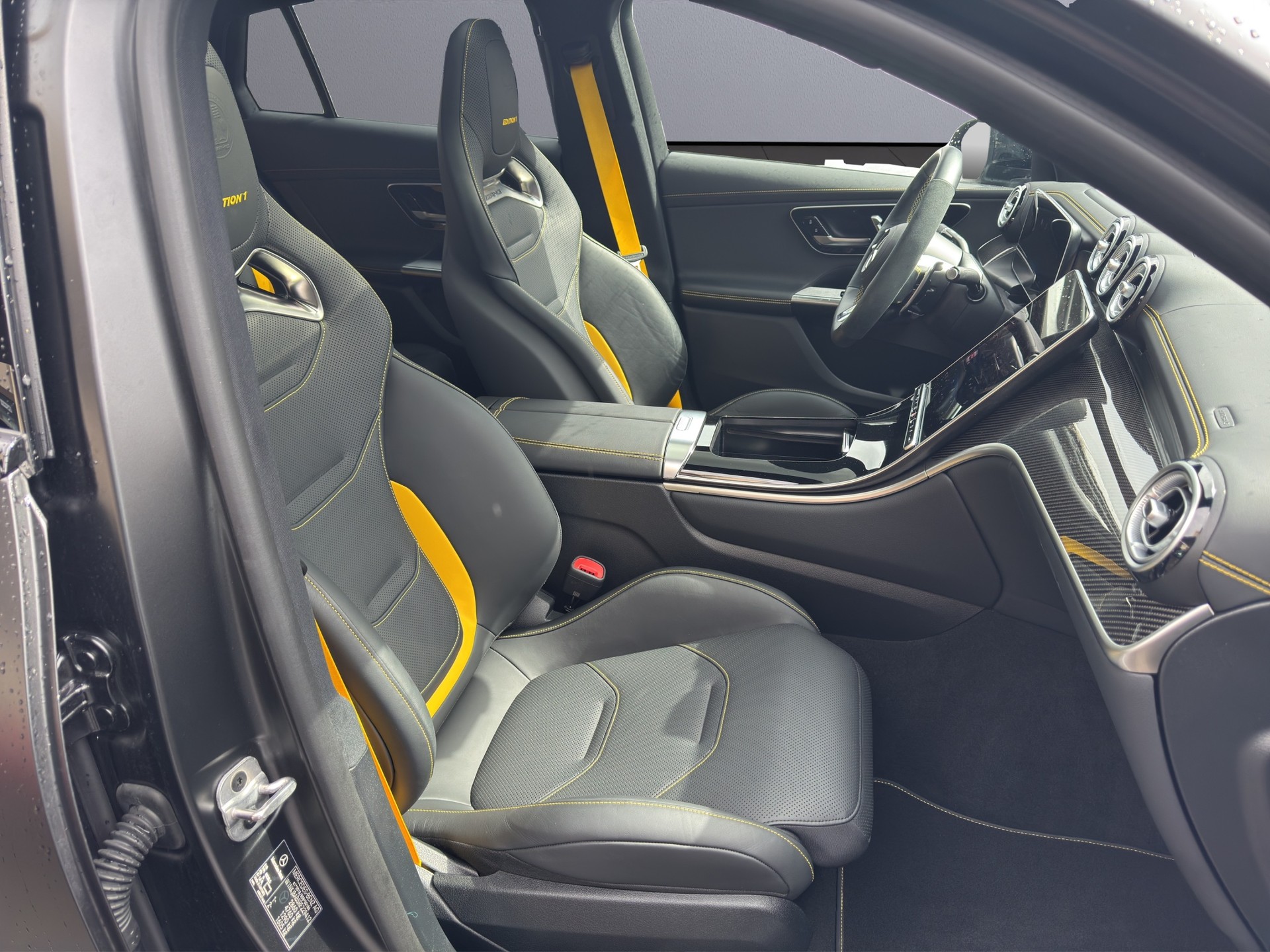MERCEDES-BENZ GLC Coupé 63 S e AMG Executive Edition 1 4Matic 9G-Tronic-image-13