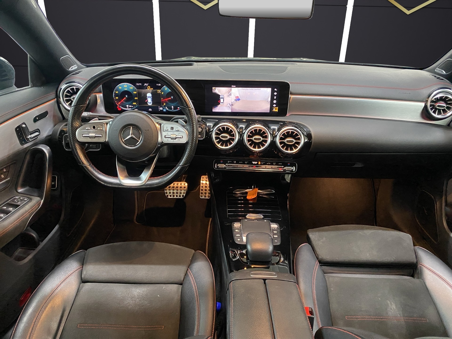 MERCEDES-BENZ CLA 250 4Matic AMG Line 7G-DCT-image-10