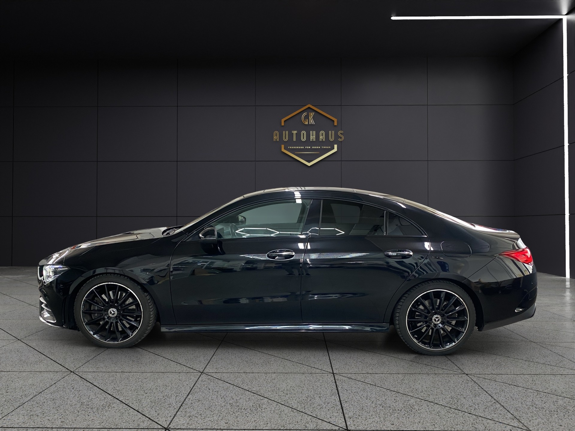 MERCEDES-BENZ CLA 250 4Matic AMG Line 7G-DCT-image-1