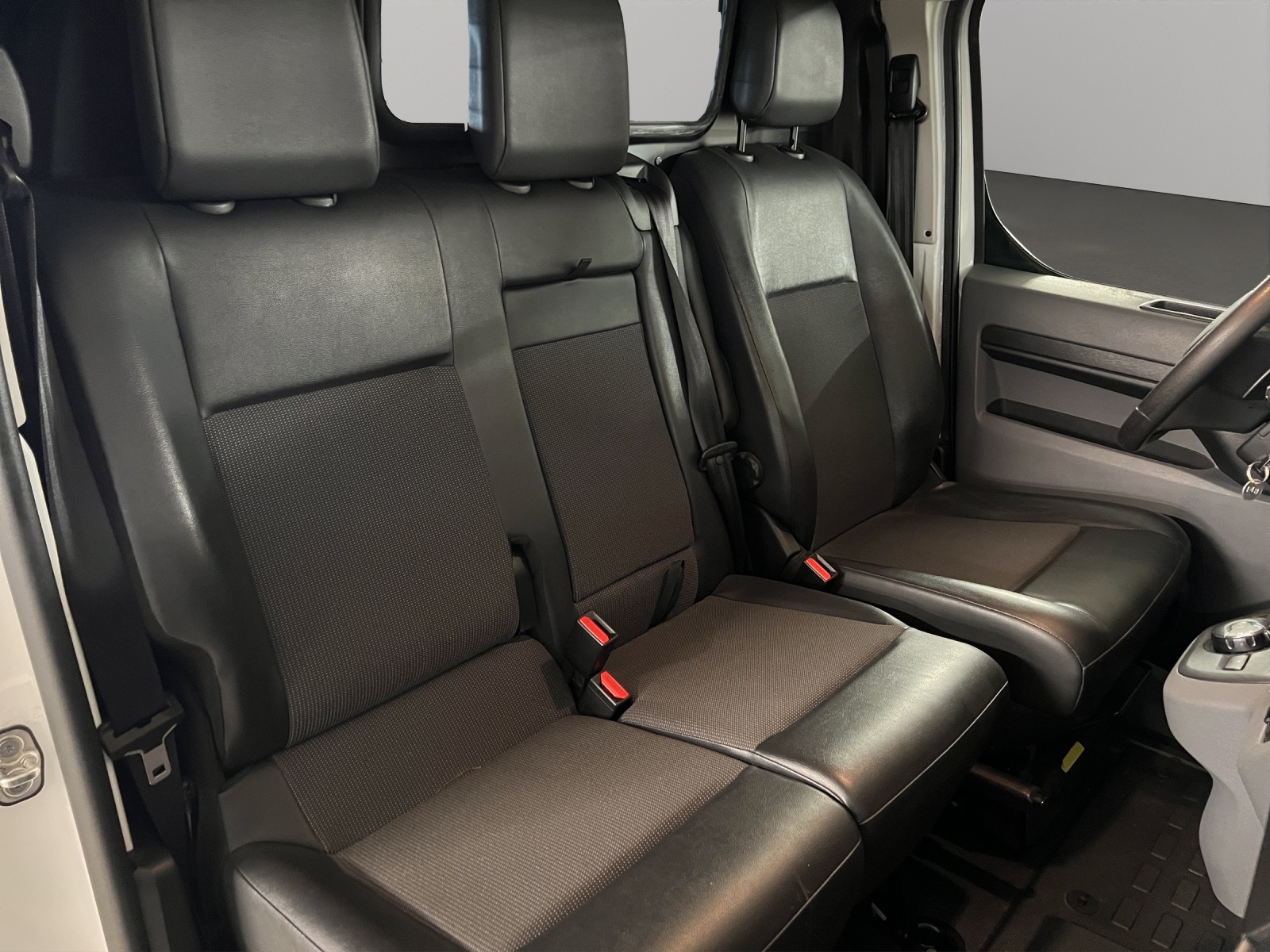 OPEL Vivaro Cargo 2.7 t M 2.0 D 177 Enjoy-image-10