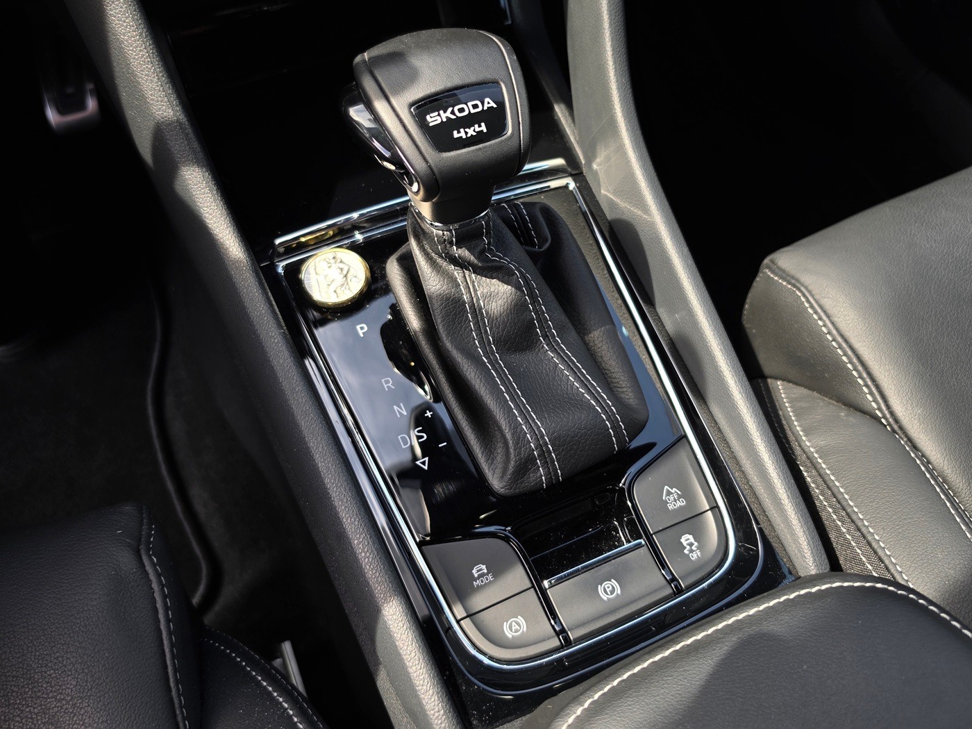 SKODA Karoq 2.0 TSI SportLine 4x4 DSG-image-13