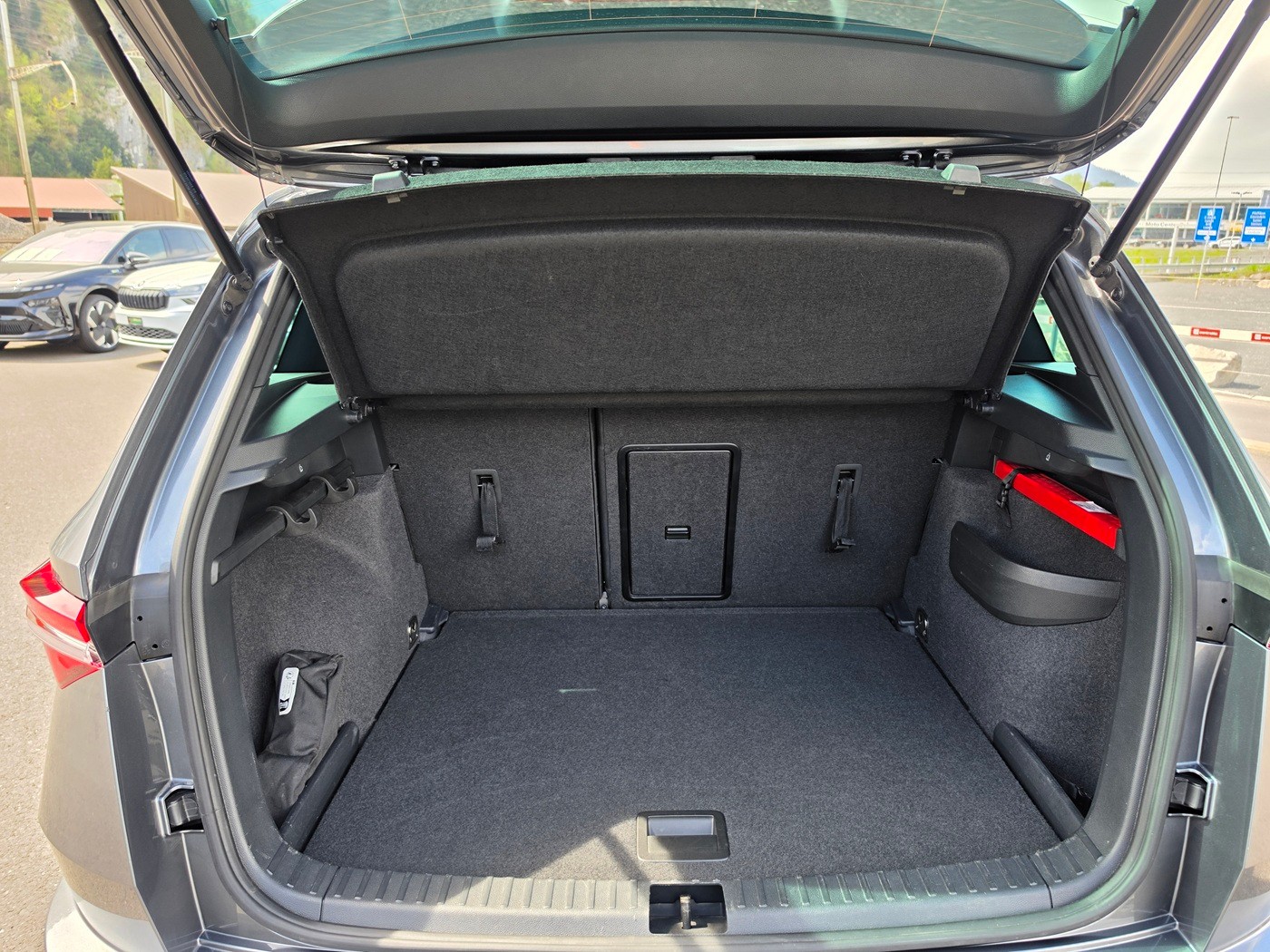 SKODA Karoq 2.0 TSI SportLine 4x4 DSG-image-5