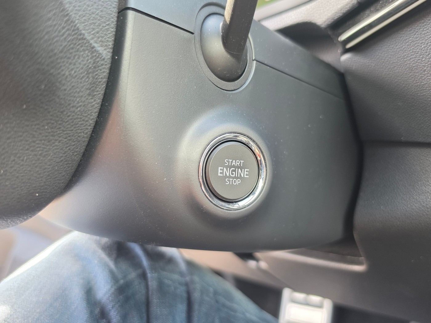 SKODA Karoq 2.0 TSI SportLine 4x4 DSG-image-14