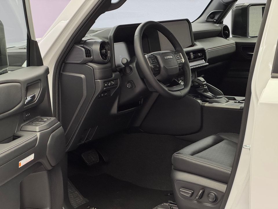 Land Cruiser 2.8 D 48V Invincible AWD