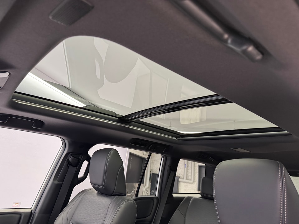 Land Cruiser 2.8 D 48V Invincible AWD