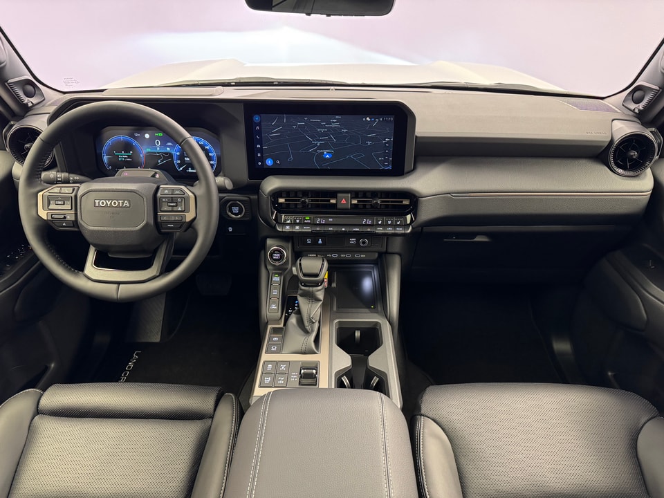 Land Cruiser 2.8 D 48V Invincible AWD