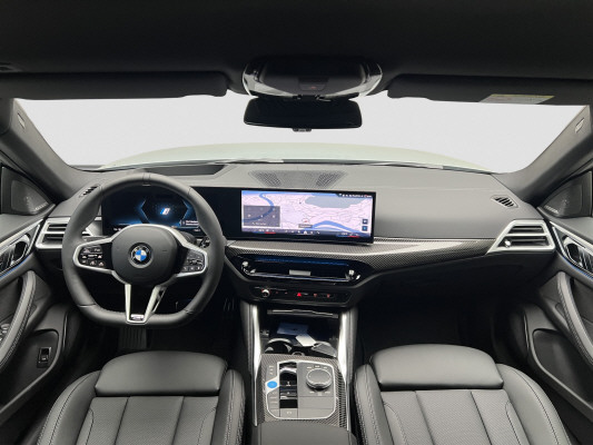 BMW i4 xDrive 40 M Sport-image-10