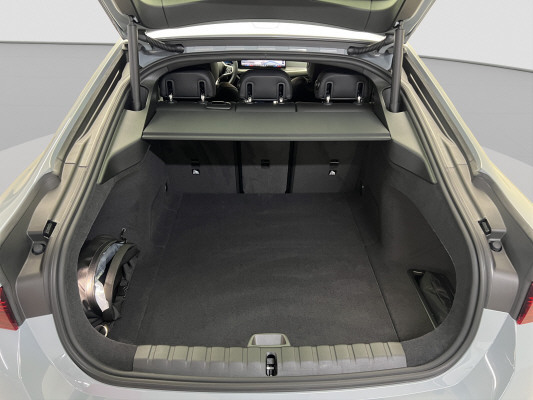 BMW i4 xDrive 40 M Sport-image-13