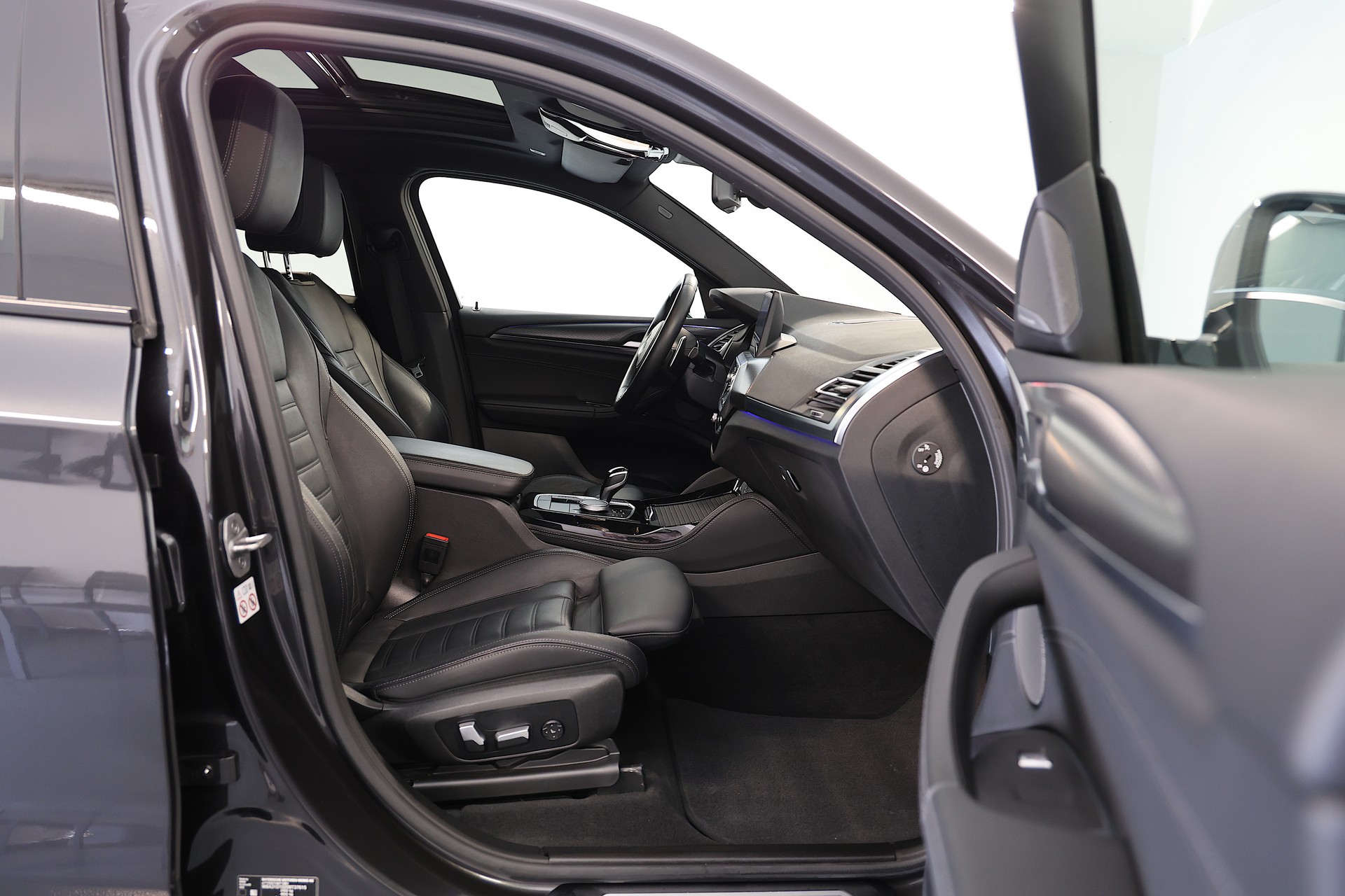 BMW X4 xDrive 48V 30i M Sport Steptronic-image-17