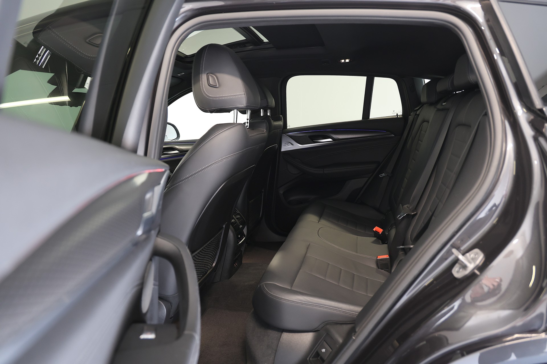 BMW X4 xDrive 48V 30i M Sport Steptronic-image-23