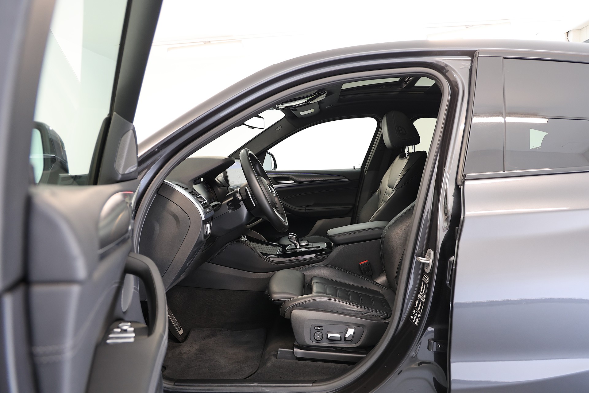 BMW X4 xDrive 48V 30i M Sport Steptronic-image-11
