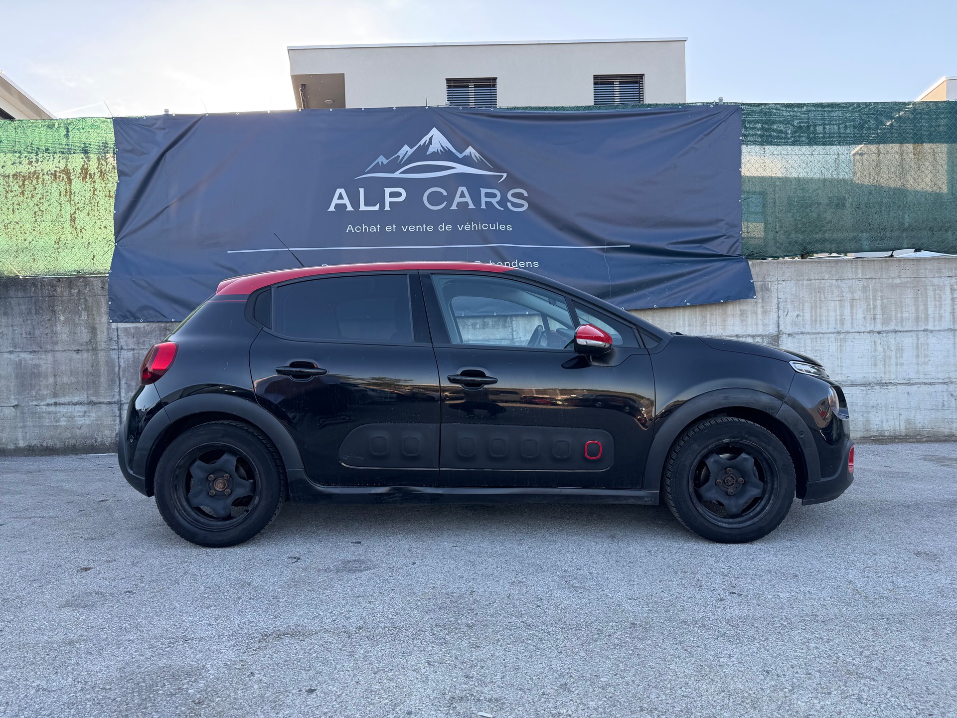 CITROEN C3 1.2i PureTech Feel EAT-image-1