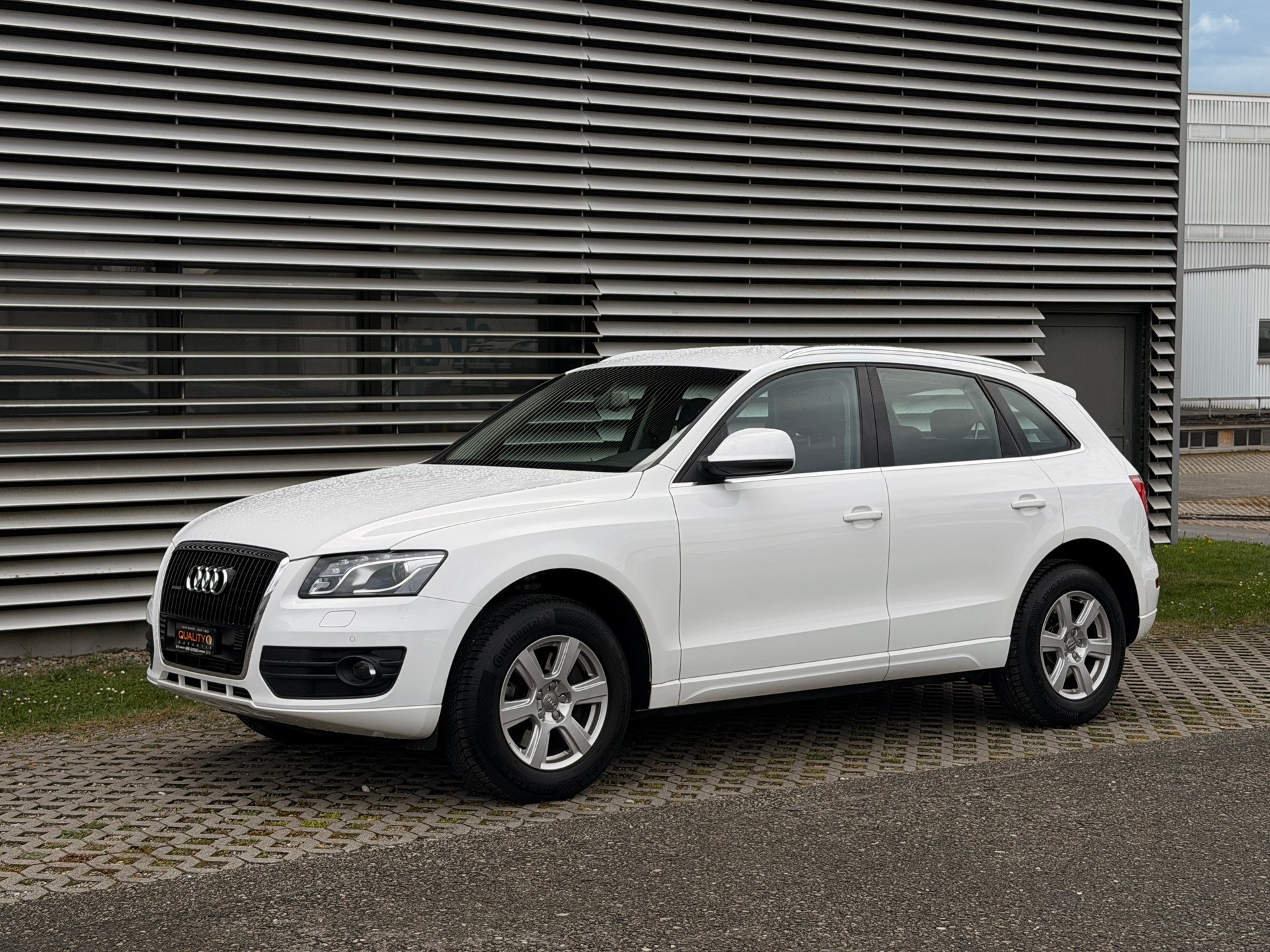 AUDI Q5 3.0 TDI quattro S-tronic-image-6